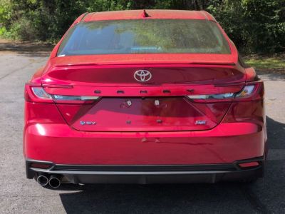 2025 Toyota Camry - Photo 4