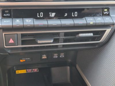 2025 Toyota Camry - Photo 14