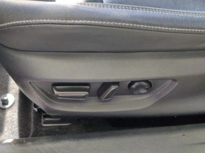 2025 Toyota Camry - Photo 13