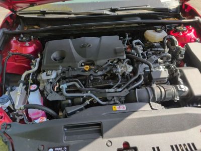 2025 Toyota Camry - Photo 10