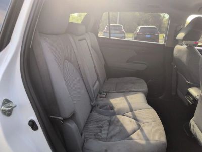 2023 Toyota Highlander — photo 20 view