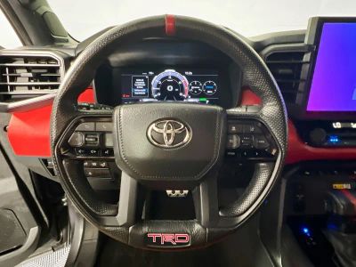 2024 Toyota Tundra — photo 14 view