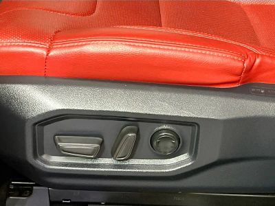 2024 Toyota Tundra — photo 12 view