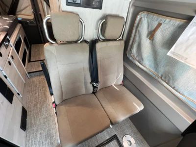 2027 Winnebago SOLIS — photo 14 view