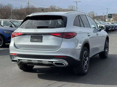 2026 Mercedes-Benz GLC — photo 10 view