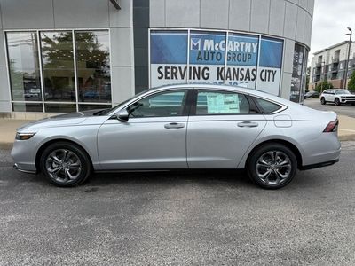 2026 Honda Accord Hybrid - Photo 9