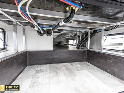 2021 Keystone RV Montana - Photo 9