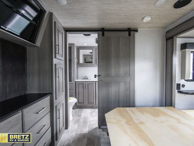 2021 Keystone RV Montana - Photo 33