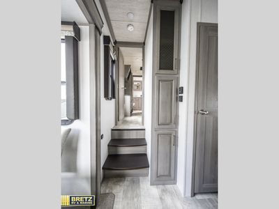 2021 Keystone RV Montana - Photo 25