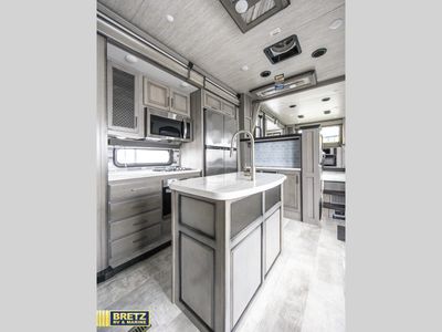 2021 Keystone RV Montana - Photo 18