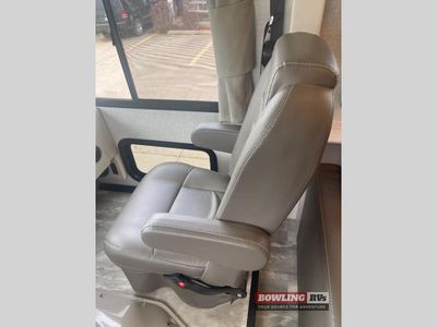 2023 Windsport 31C - Photo 29
