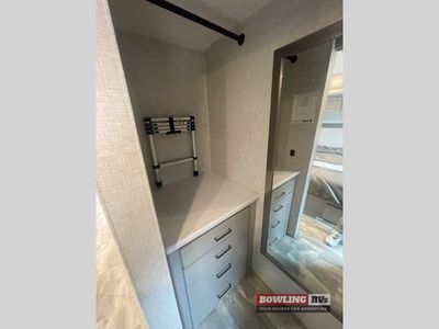 2023 Windsport 31C - Photo 26
