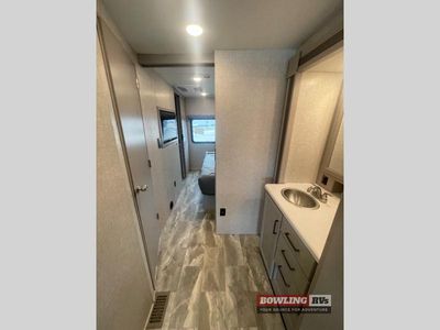 2023 Windsport 31C - Photo 20