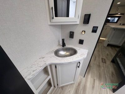 2027 Venture RV Campbound Platinum - Photo 32