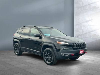 2018 Jeep Cherokee — photo 8 view
