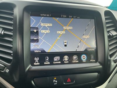 2018 Jeep Cherokee — photo 11 view