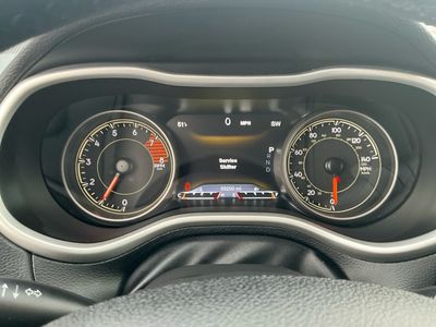 2018 Jeep Cherokee — photo 10 view