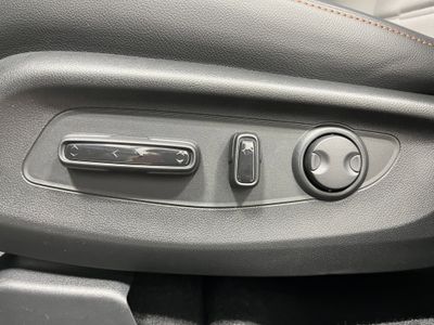 2026 Honda CR-V Hybrid - Photo 12