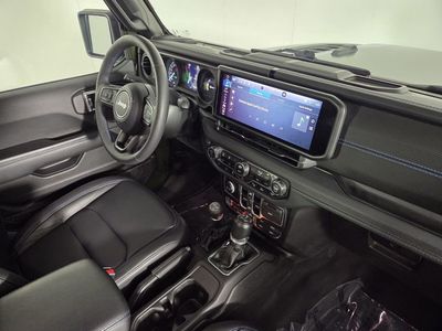 2024 Jeep Wrangler - Photo 44