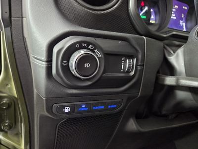 2024 Jeep Wrangler - Photo 25
