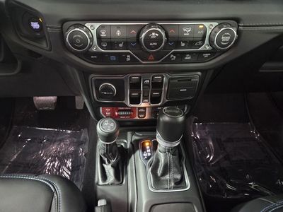 2024 Jeep Wrangler - Photo 20