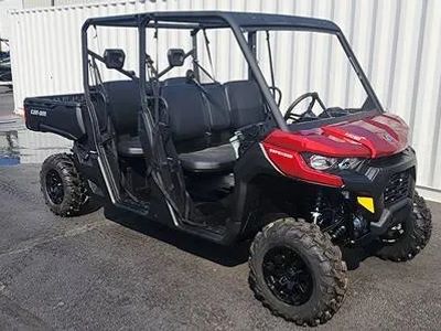 2025 Can-Am® Defender MAX DPS HD10 — front three-quarter view