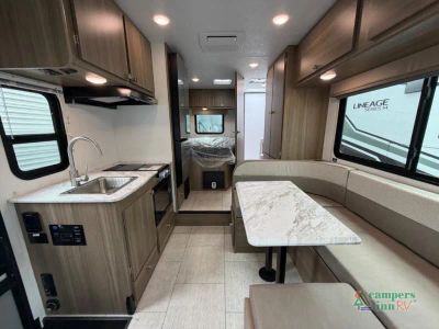 2027 Coachmen RV Freelander — photo 9 view