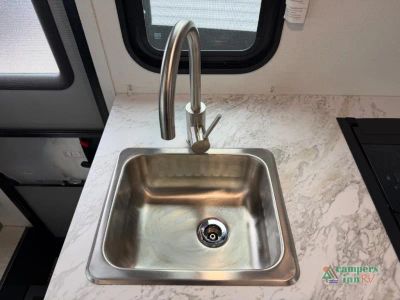2027 Coachmen RV Freelander — photo 15 view