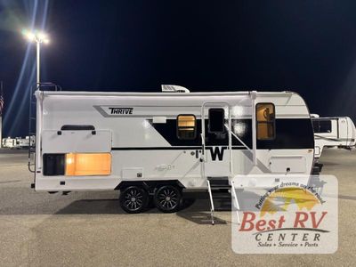 2026 Winnebago Thrive - Photo 8