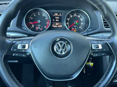 2017 Volkswagen Passat - Photo 22