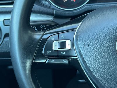 2017 Volkswagen Passat - Photo 23