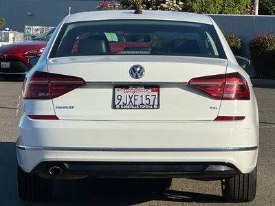 2017 Volkswagen Passat - Photo 8