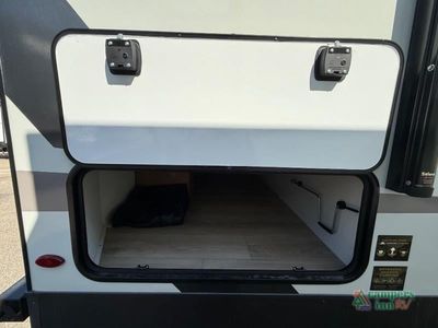 2026 Forest River RV Rockwood Ultra Lite — photo 17 view