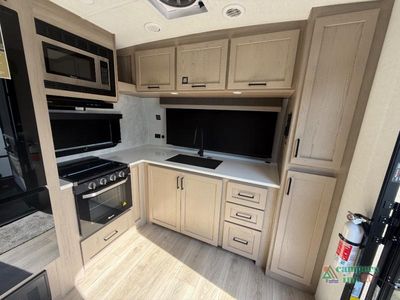 2026 Forest River RV Rockwood Ultra Lite — photo 27 view