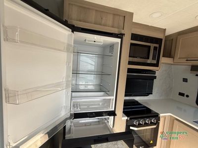 2026 Forest River RV Rockwood Ultra Lite — photo 38 view