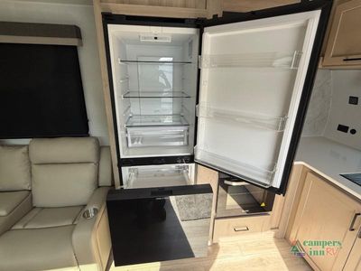 2026 Forest River RV Rockwood Ultra Lite — photo 41 view