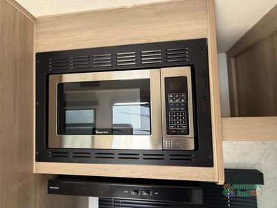 2026 Forest River RV Rockwood Ultra Lite — photo 34 view