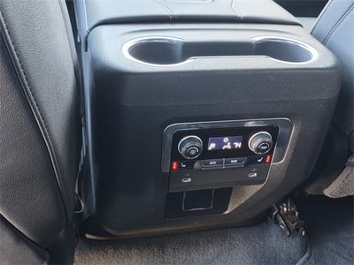 2022 Chevrolet Tahoe — photo 11 view