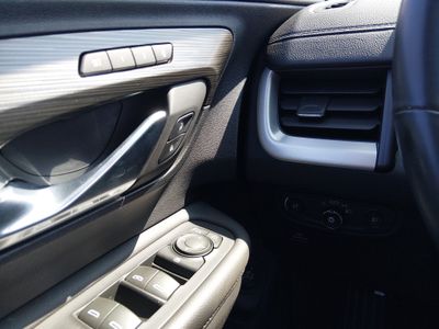 2023 GMC Terrain - Photo 13