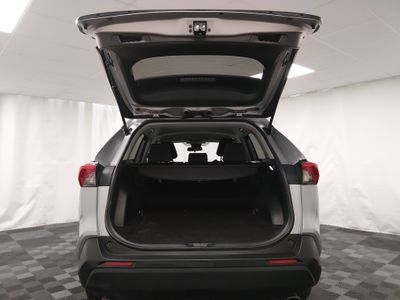 2024 Toyota RAV4 - Photo 11
