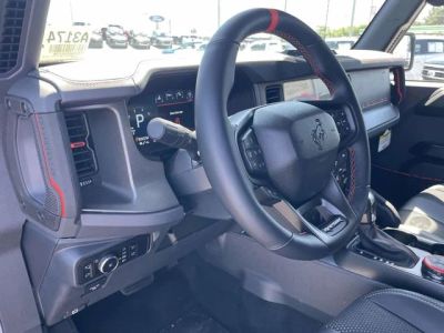 2026 Ford Bronco — photo 13 view