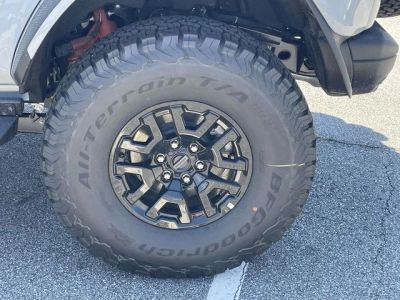2026 Ford Bronco — photo 8 view