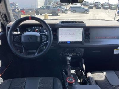 2026 Ford Bronco — photo 10 view