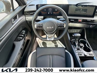 2026 Kia K5 — photo 16 view
