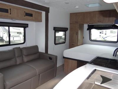 2024 Coachmen RV Freedom Express Ultra Lite - Photo 15