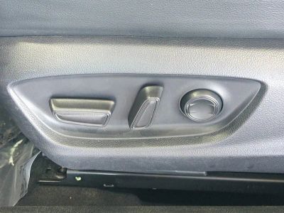 2023 Toyota Camry — photo 19 view