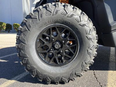 2026 Can-Am Maverick X3 MAX DS Turbo Scandi Blue & Orange Crush - Photo 13