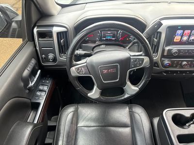 2018 GMC Sierra 1500 - Photo 2