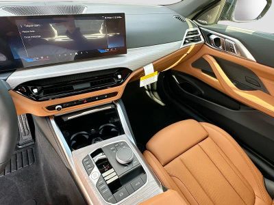2026 BMW 4 Series — photo 17 view