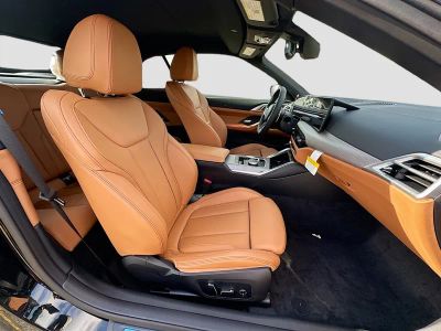 2026 BMW 4 Series — photo 22 view